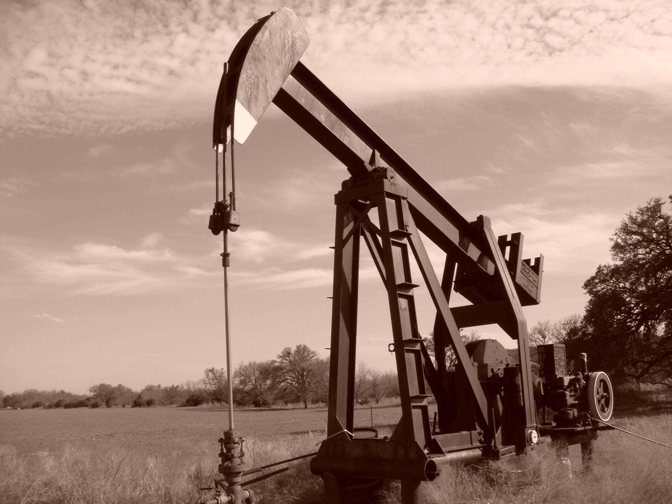 oil well